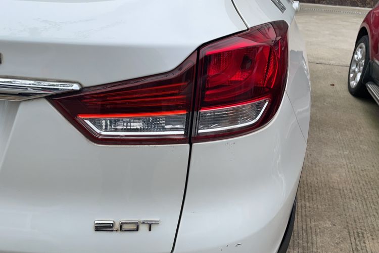 Used Hanteng X7 2016 2.0T DCT Luxury Edition Right Rear Taillight