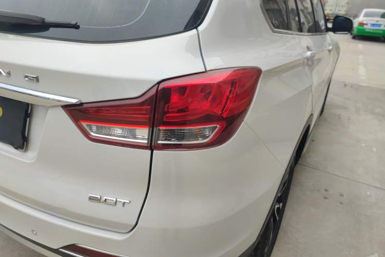 Used Hanteng X7 2016 2.0T DCT Luxury Version Right Rear Taillight