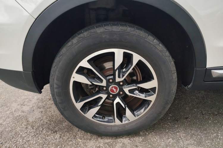 Used Hanteng X7 2016 2.0T Manual Luxury Version Right Rear Wheel Hub