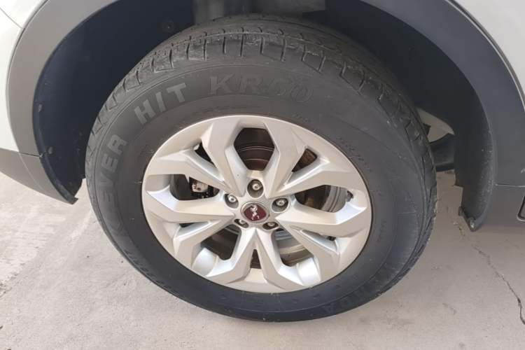 Used Hanteng X7 2016 1.5T Manual Luxury Version Right Rear Wheel Hub
