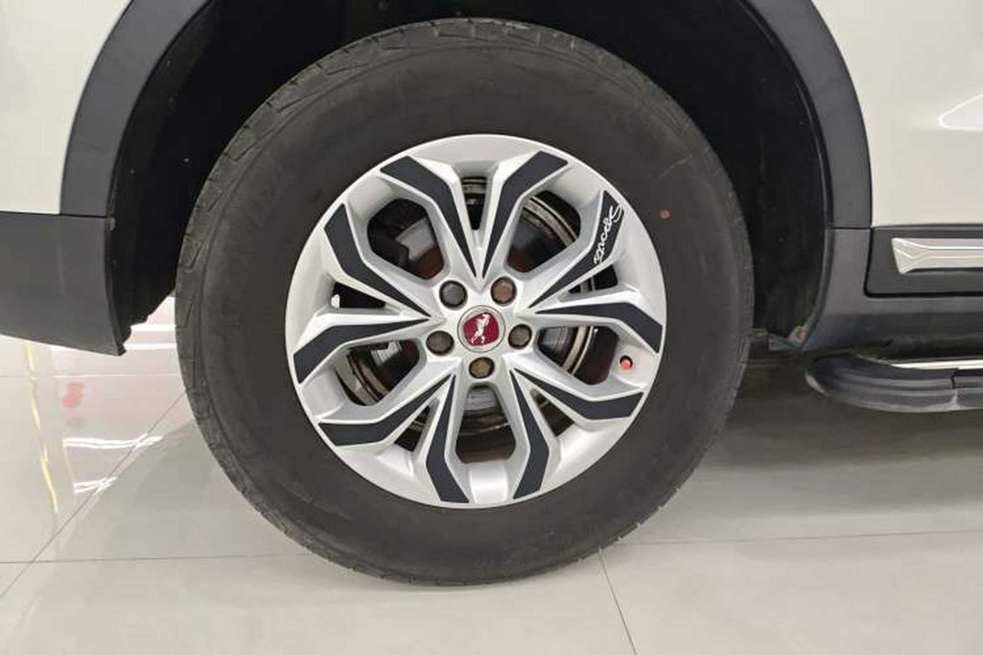 Used Hanteng X7 2016 1.5T Manual Luxury Edition Right Rear Wheel Hub