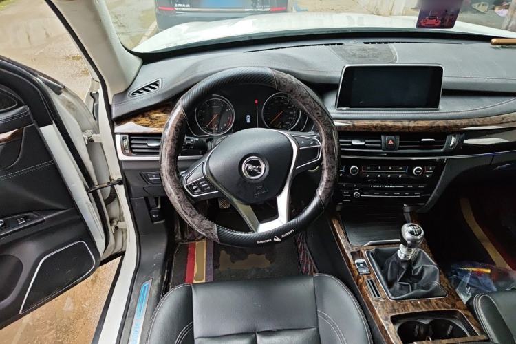 Used Hanteng X7 2016 1.5T Manual Luxury Edition Steering Wheel