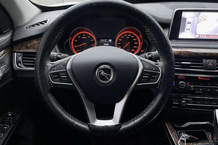Used Hanteng X7 2016 2.0T DCT Luxury Edition Steering Wheel