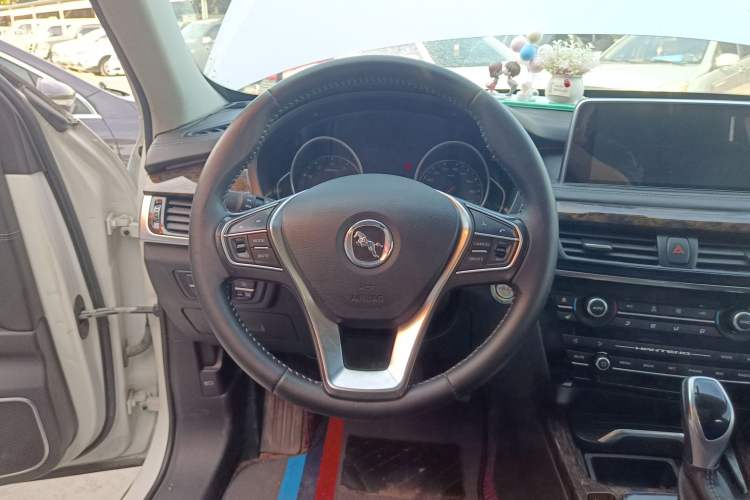 Used Hanteng X7 2016 2.0T DCT Yu Ma Edition Steering Wheel