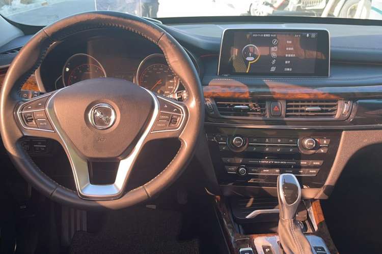 Used Hanteng X7 2016 2.0T DCT Yu Ma Edition Steering Wheel