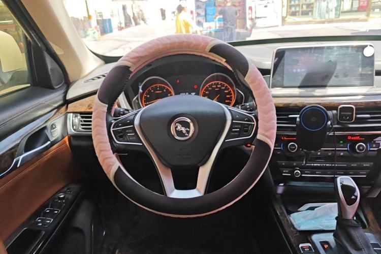 Used Hanteng X7 2016 2.0T DCT Luxury Version Steering Wheel
