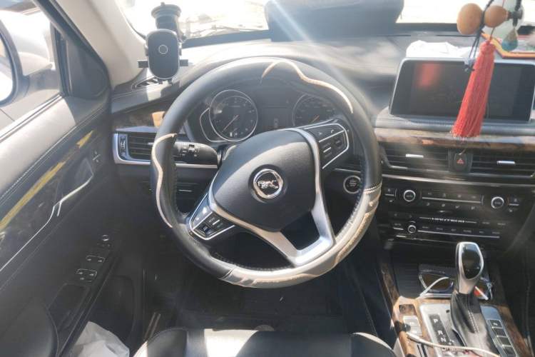 Used Hanteng X7 2016 2.0T DCT Luxury Edition Steering Wheel