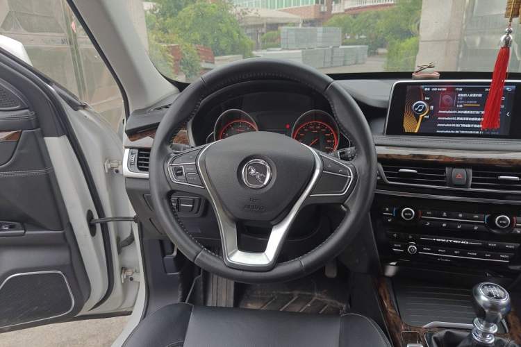 Used Hanteng X7 2016 1.5T Manual Luxury Edition Steering Wheel