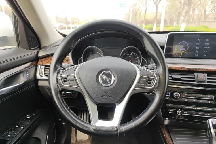 Used Hanteng X7 2016 2.0T DCT Luxury Edition Steering Wheel
