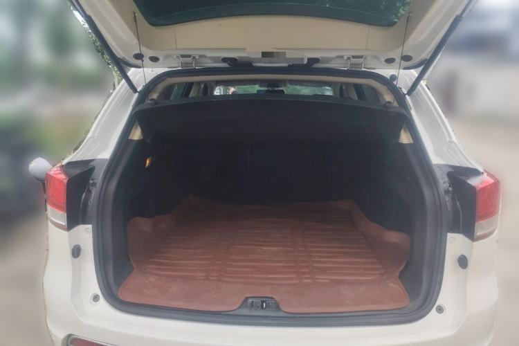 Used Hanteng X7 2016 2.0T Manual Luxury Version Trunk