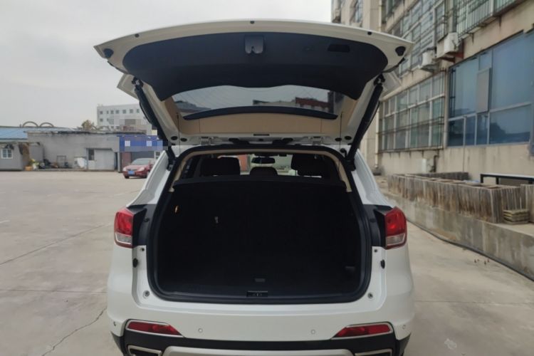 Used Hanteng X7 2016 2.0T DCT Luxury Version Trunk