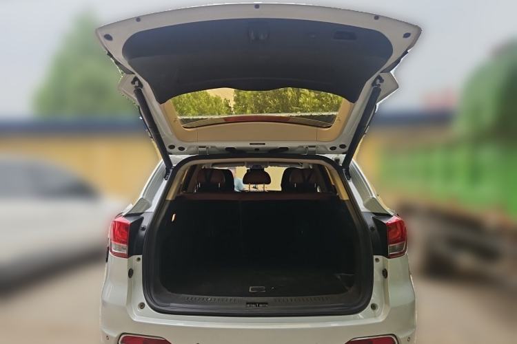 Used Hanteng X7 2016 2.0T DCT Luxury Version Trunk