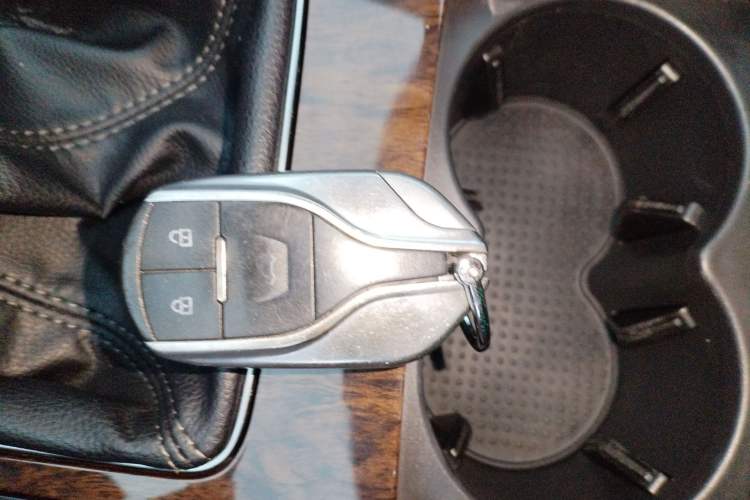 Used Hanteng X7 2016 1.5T Manual Luxury Edition Vehicle Key