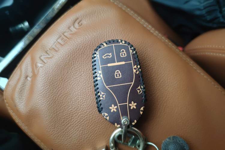 Used Hanteng X7 2016 2.0T DCT Luxury Version Vehicle Key