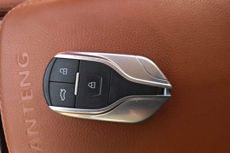 Used Hanteng X7 2016 2.0T DCT Luxury Version Vehicle Key