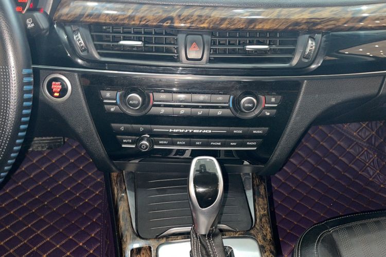 Used Hanteng X7 2018 X7S 1.5T Automatic Luxury Model Audio And AC Panel