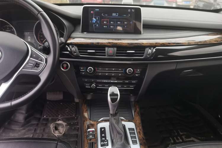 Used Hanteng X7 2018 X7S 1.5T Automatic Luxury Model Audio And AC Panel