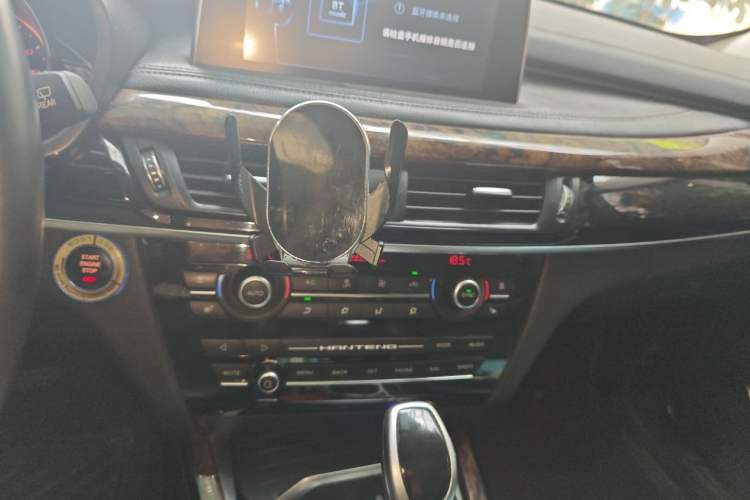 Used Hanteng X7 2018 X7S 1.5T Automatic Luxury Model Audio And AC Panel