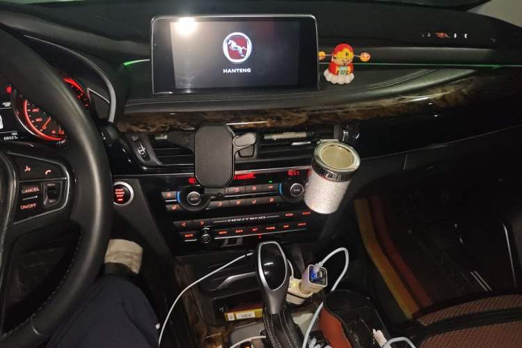 Used Hanteng X7 2018 X7S 1.5T Automatic Luxury Model Audio And AC Panel