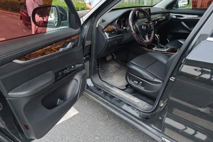 Used Hanteng X7 2018 X7S 1.5T Automatic Luxury Model Driver Seat