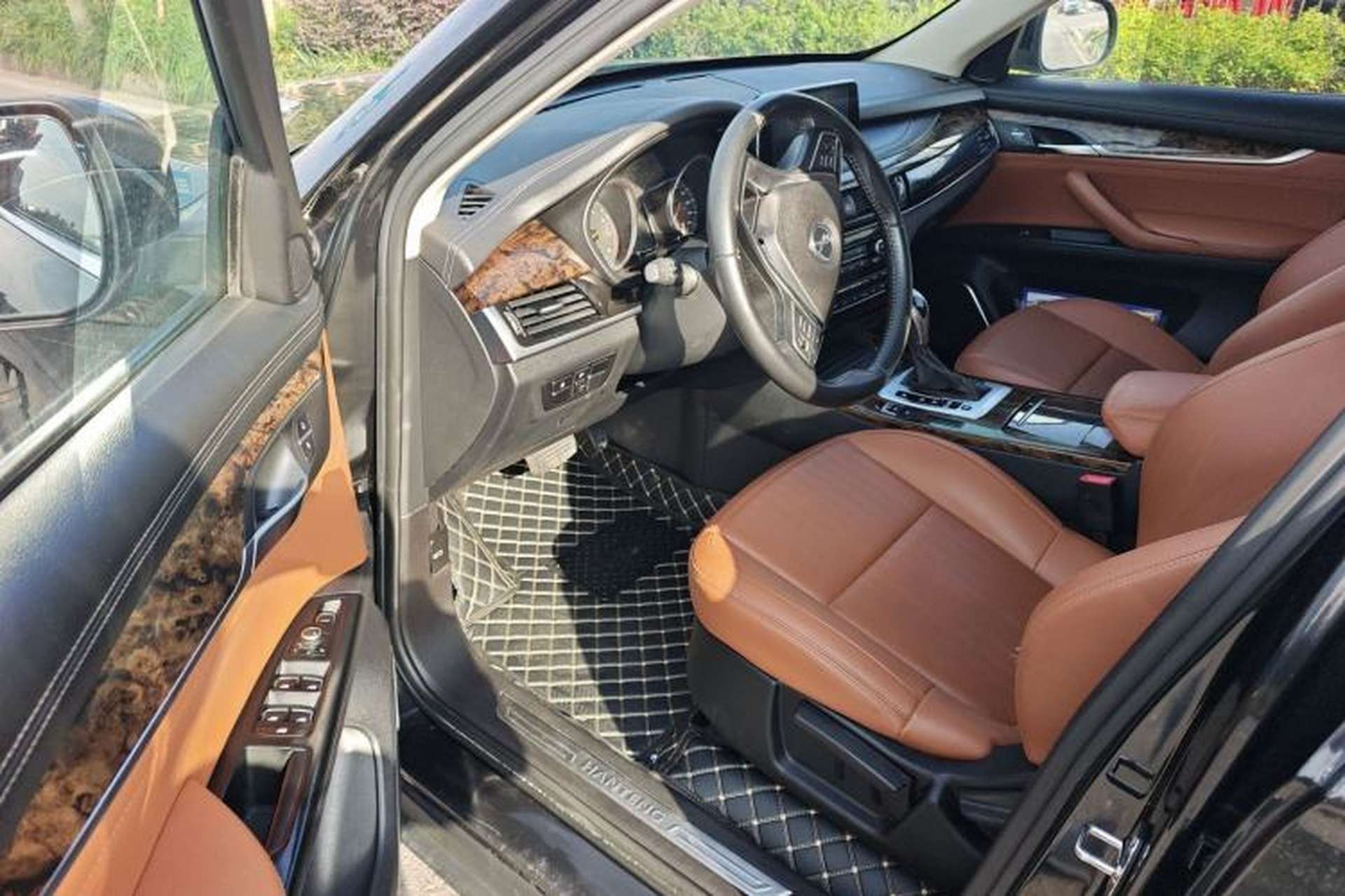 Used Hanteng X7 2018 X7S 1.5T Automatic Luxury Model Driver Seat