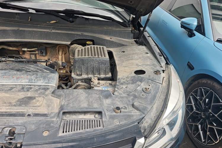 Used Hanteng X7 2018 X7S 1.5T Manual Luxury Model Engine Bay Left