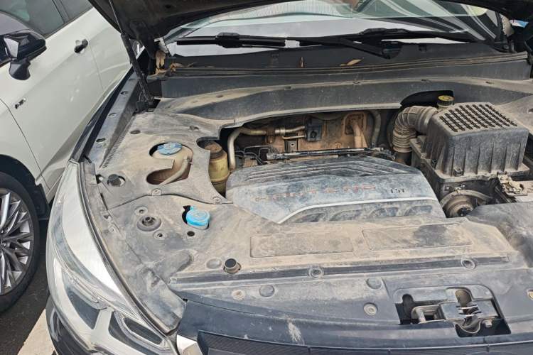 Used Hanteng X7 2018 X7S 1.5T Manual Luxury Model Engine Bay Right