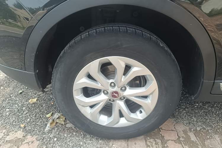 Used Hanteng X7 2018 X7S 1.5T Automatic Luxury Model Exterior 5