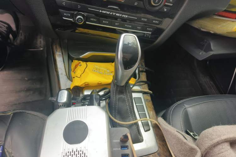 Used Hanteng X7 2018 X7S 1.5T Automatic Luxury Model Gear Lever