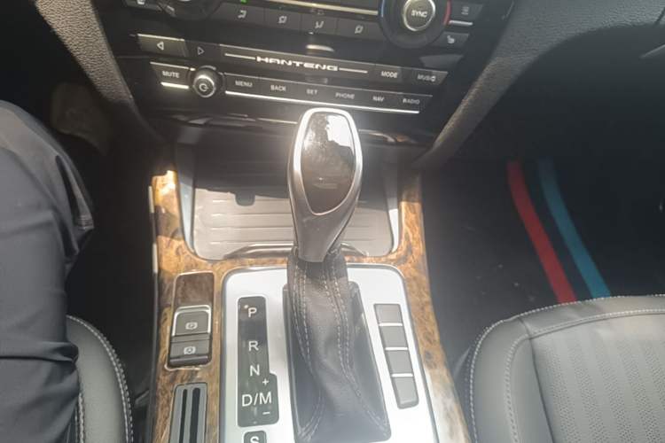 Used Hanteng X7 2018 X7S 1.5T Automatic Luxury Model Gear Lever