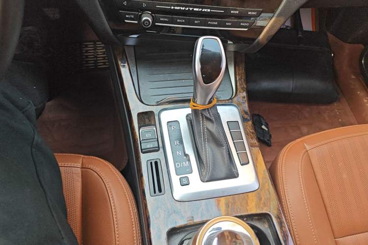 Used Hanteng X7 2018 X7S 1.5T Automatic Luxury Model Gear Lever