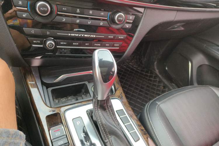 Used Hanteng X7 2018 X7S 1.5T Automatic Luxury Model Gear Lever