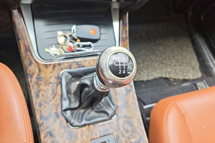 Used Hanteng X7 2018 X7S 1.5T Manual Luxury Model Gear Lever