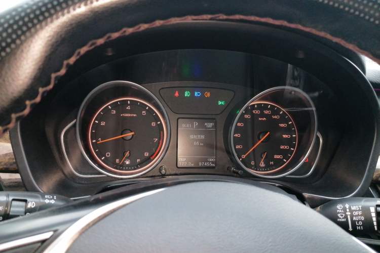 Used Hanteng X7 2018 X7S 1.5T Automatic Luxury Model Instrument Cluster