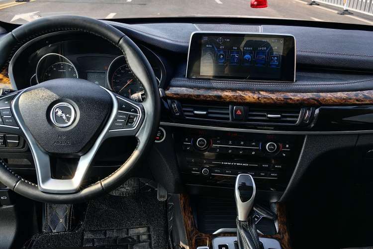 Used Hanteng X7 2018 X7S 1.5T Automatic Luxury Model Interior 1