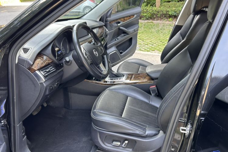 Used Hanteng X7 2018 X7S 1.5T Automatic Luxury Model Interior 2