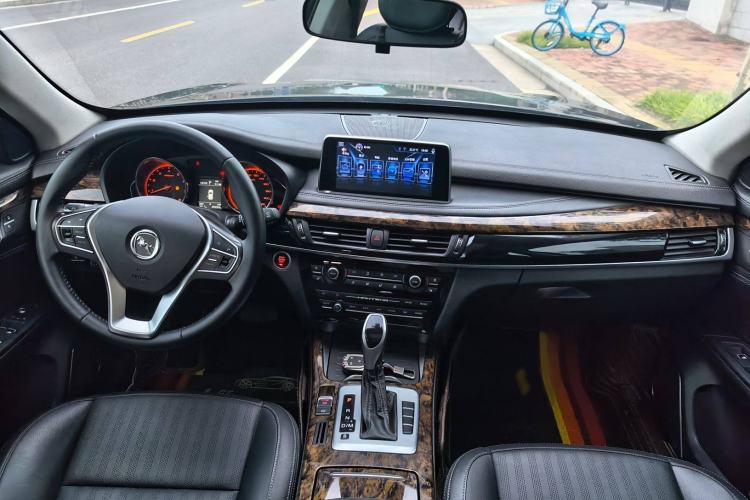 Used Hanteng X7 2018 X7S 1.5T Automatic Luxury Model Interior 2