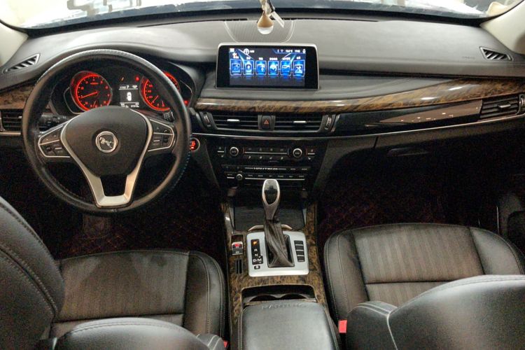 Used Hanteng X7 2018 X7S 1.5T Automatic Luxury Model Interior 3