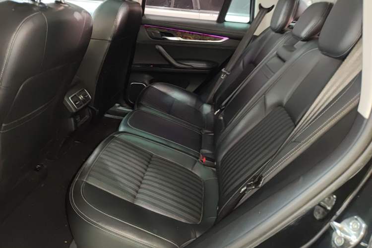 Used Hanteng X7 2018 X7S 1.5T Automatic Luxury Model Interior 4