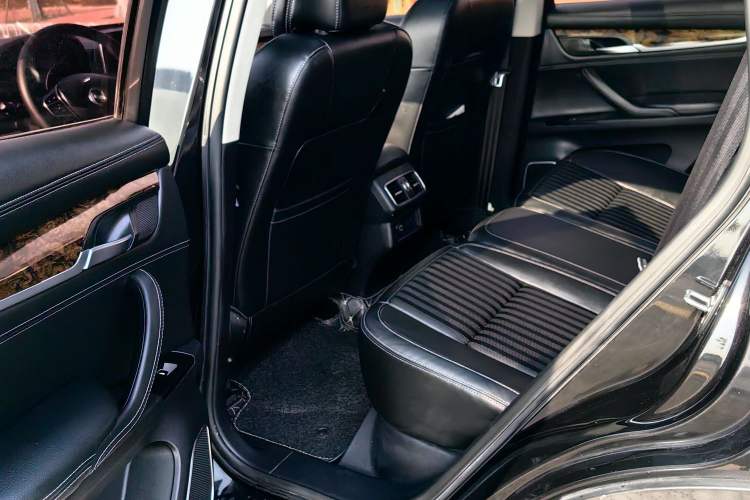 Used Hanteng X7 2018 X7S 1.5T Automatic Luxury Model Interior 6