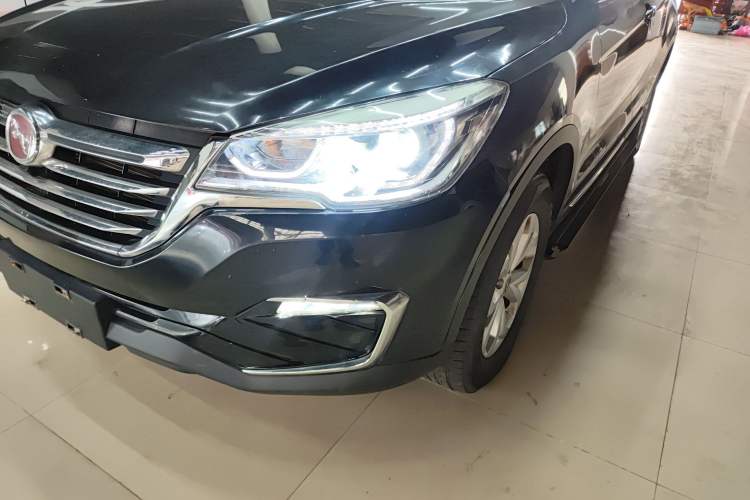 Used Hanteng X7 2018 X7S 1.5T Automatic Luxury Model Left Front Headlight