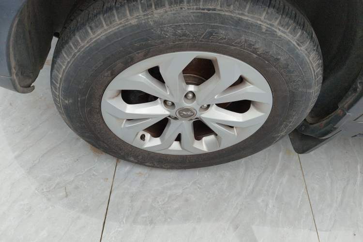 Used Hanteng X7 2018 X7S 1.5T Automatic Luxury Model Left Front Wheel Hub