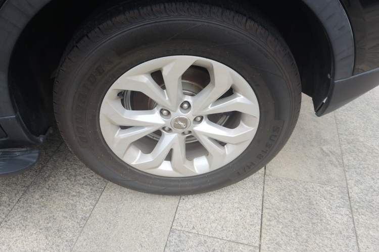 Used Hanteng X7 2018 X7S 1.5T Automatic Luxury Model Left Rear Wheel Hub