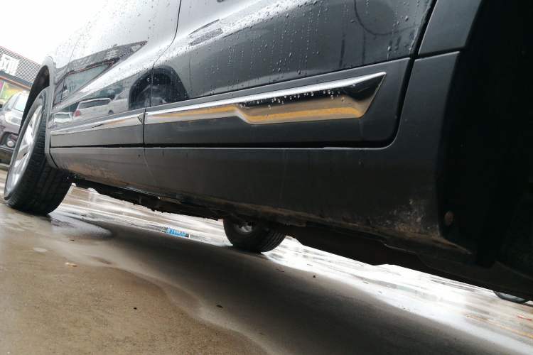 Used Hanteng X7 2018 X7S 1.5T Automatic Luxury Model Left Side Sill