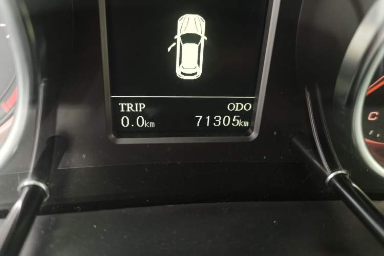 Used Hanteng X7 2018 X7S 1.5T Automatic Luxury Model Odometer Close Up