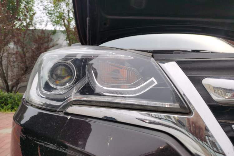 Used Hanteng X7 2018 X7S 1.5T Manual Luxury Model Right Front Headlight