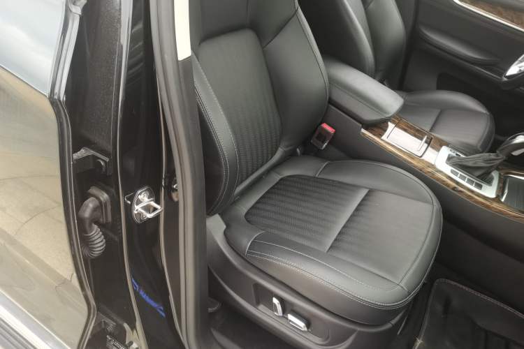 Used Hanteng X7 2018 X7S 1.5T Automatic Luxury Model Right Front Seat