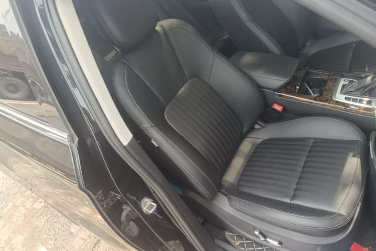Used Hanteng X7 2018 X7S 1.5T Automatic Luxury Model Right Front Seat