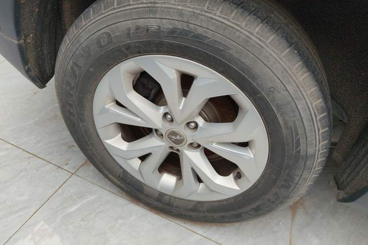 Used Hanteng X7 2018 X7S 1.5T Automatic Luxury Model Right Rear Wheel Hub