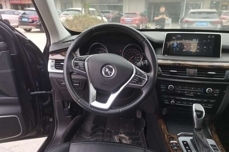 Used Hanteng X7 2018 X7S 1.5T Automatic Luxury Model Steering Wheel